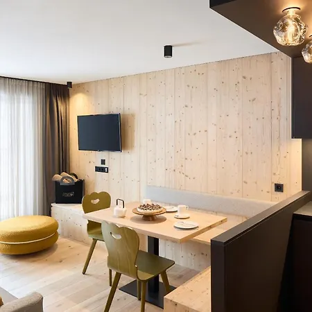 Movi Family ****s Apartment